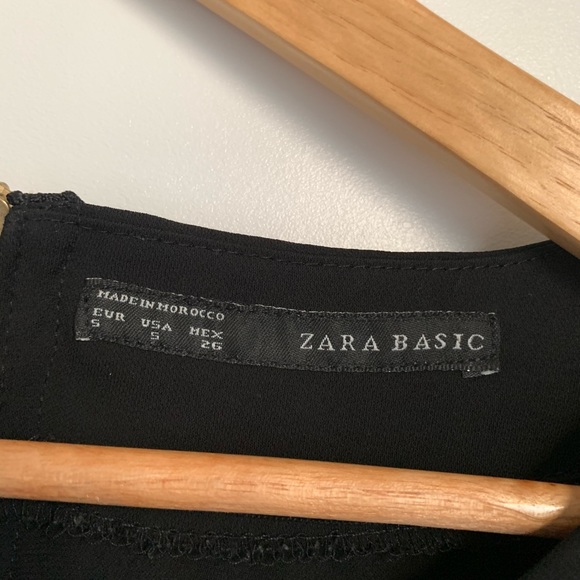 Zara Basics: Black Dress w/ Gold Back Zipper - Picture 10 of 13